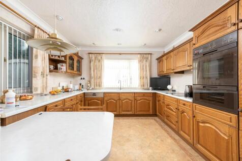 Kitchen/Breakfast Rm