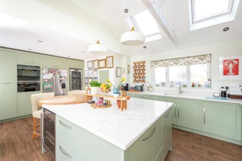 Kitchen/Breakfast Rm