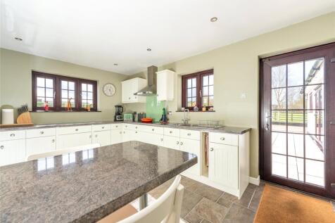 Kitchen/Breakfast Rm