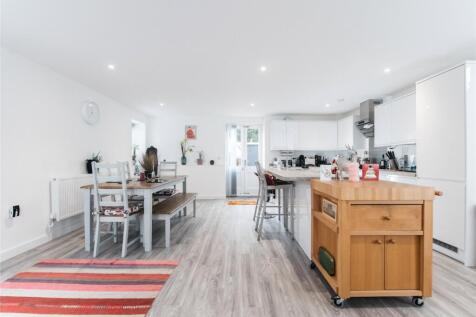 Kit/Din/Family Room