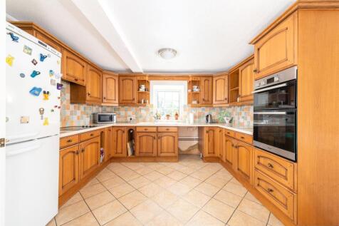 Kitchen/Breakfast Rm