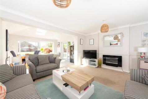 Sitting/Dining Room
