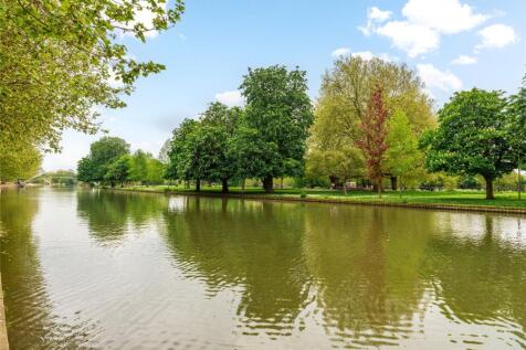 The Embankment