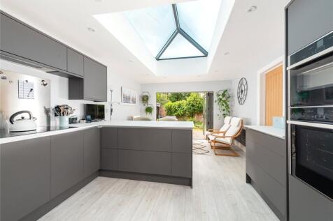 Kitchen/Breakfast Rm