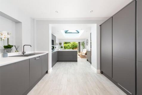 Kitchen/Breakfast Rm