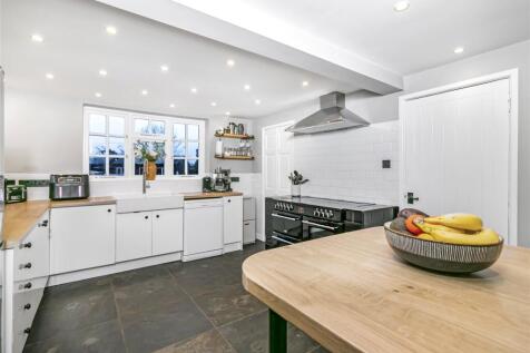 Kitchen/Breakfast Rm
