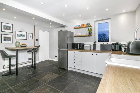 Kitchen/Breakfast Rm