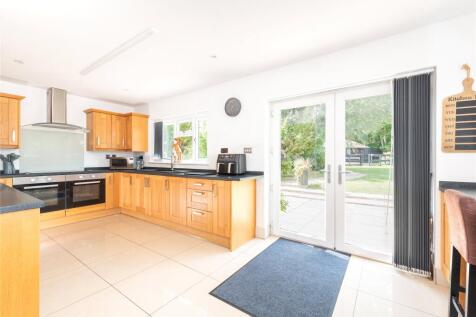Kitchen/Breakfast Rm