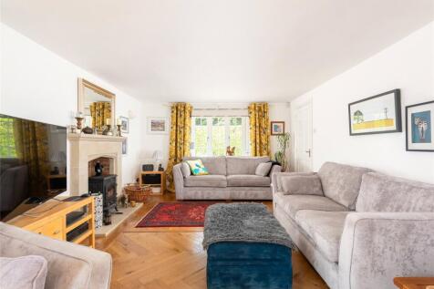 Sitting/Family Room