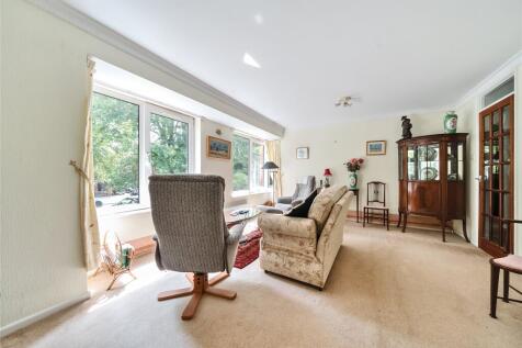 Sitting/Dining Room