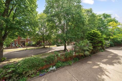 de Parys Avenue
