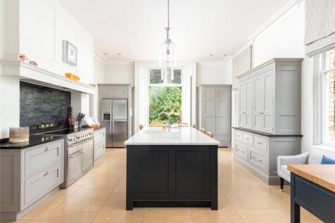 Kitchen/Breakfast Rm