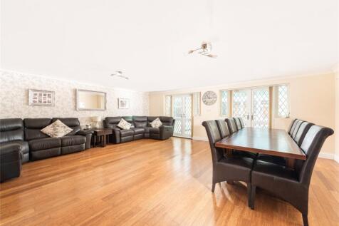 Dining/Family Room