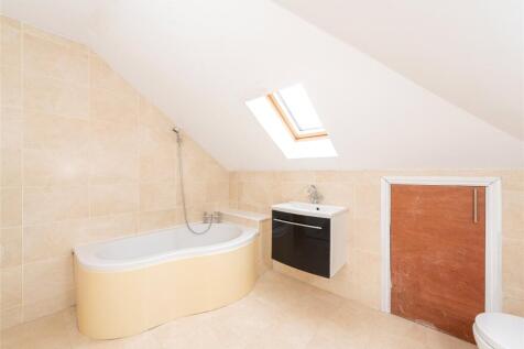 En Suite Bathroom