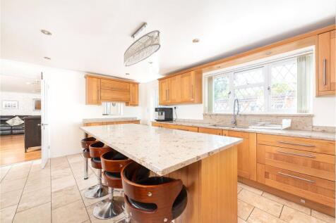 Kitchen/Breakfast Rm