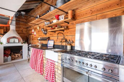 Outdoor Kitchen