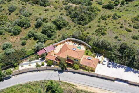 Drone villa (Large).jpg