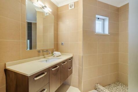 BATHROOM 2A (Large).jpg