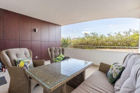 balcony living room 2 (Large).jpg