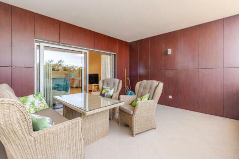 balcony living room 3 (Large).jpg