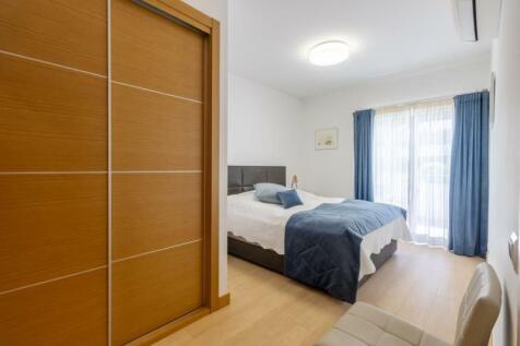 bedroom 2a (Large).jpg