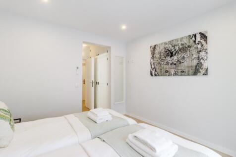 29 BEDROOM.jpg