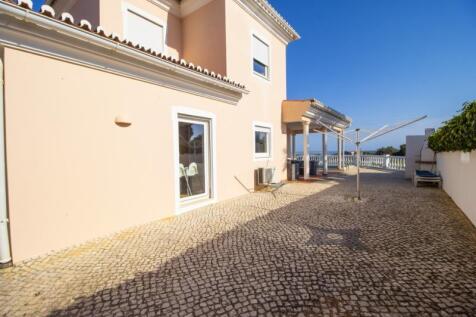 Patio_a (Large).jpg