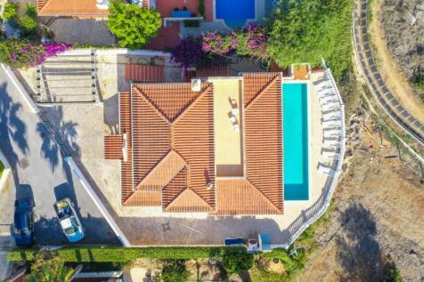 Drone top view (Large).jpg