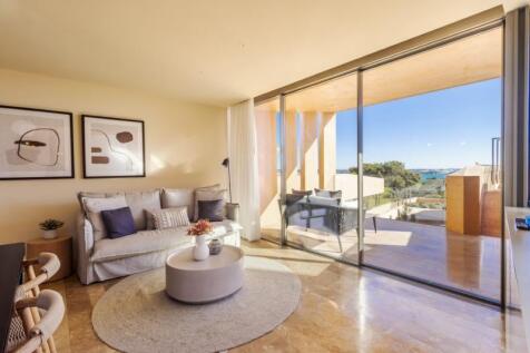 Living area window_a (Large).jpg
