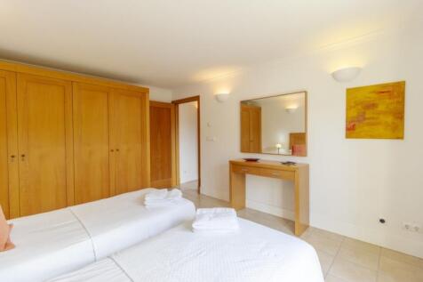 Third Bedroom (Large).jpg