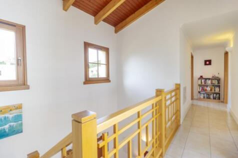 Hallway_a (Large).jpg