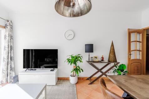 living room 2.jpg