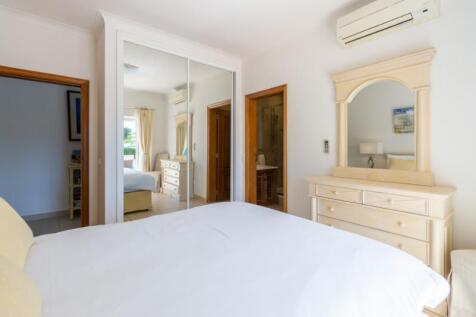 20.9 BEDROOM.jpg
