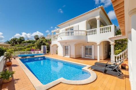 19.8 POOL (Large).jpg