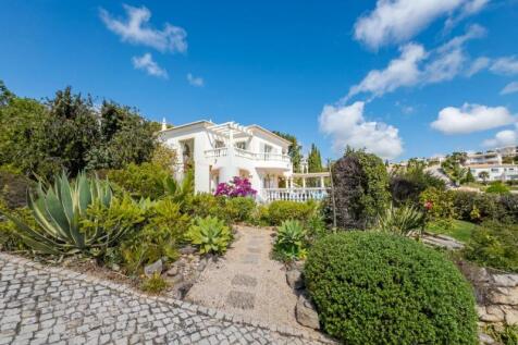 19.3 GARDEN (Large).jpg
