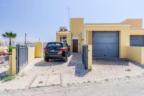 entrace (1).jpg