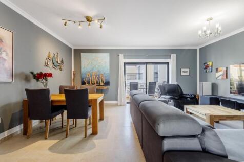 3 LIVING ROOM.jpg