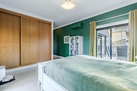 13 BEDROOM.jpg