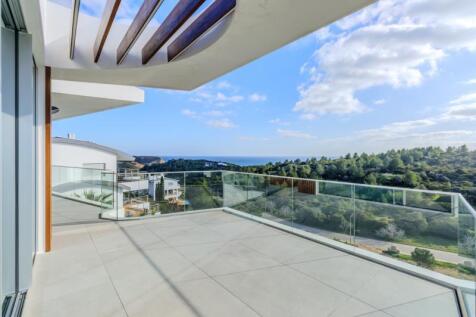 BEDROOM BALCONY 1.jpg