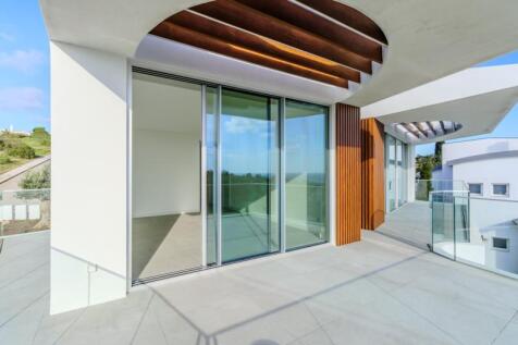BEDROOM BALCONY 2.jpg