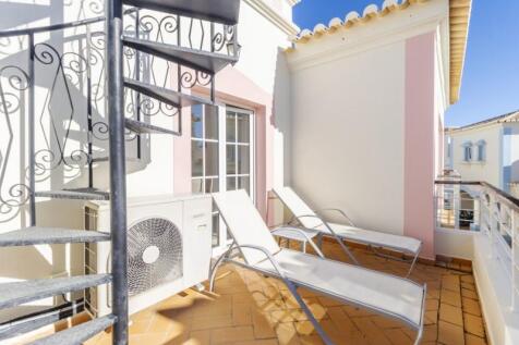 Balcony_a (Large).jpg