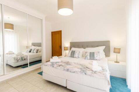 Bedroom (Large).jpg