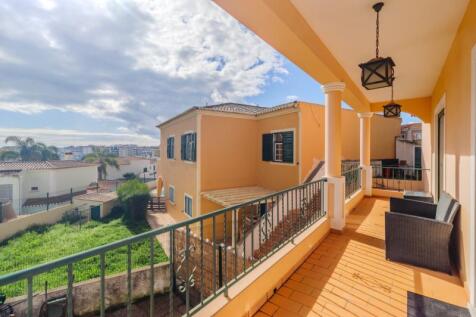 7.3 BALCONY.jpg