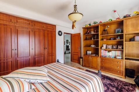 39 BEDROOM.jpg