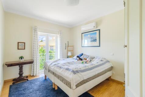 29 BEDROOM.jpg