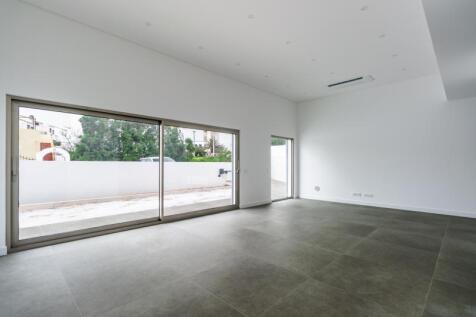 3 LIVING ROOM.jpg