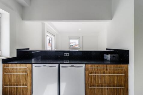6 KITCHEN 2.jpg