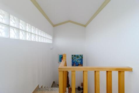 42 2ND TOP FLOOR.jpg