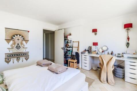 7 BEDROOM.jpg