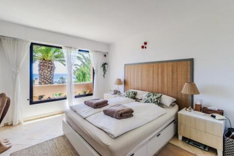 7.1 BEDROOM.jpg